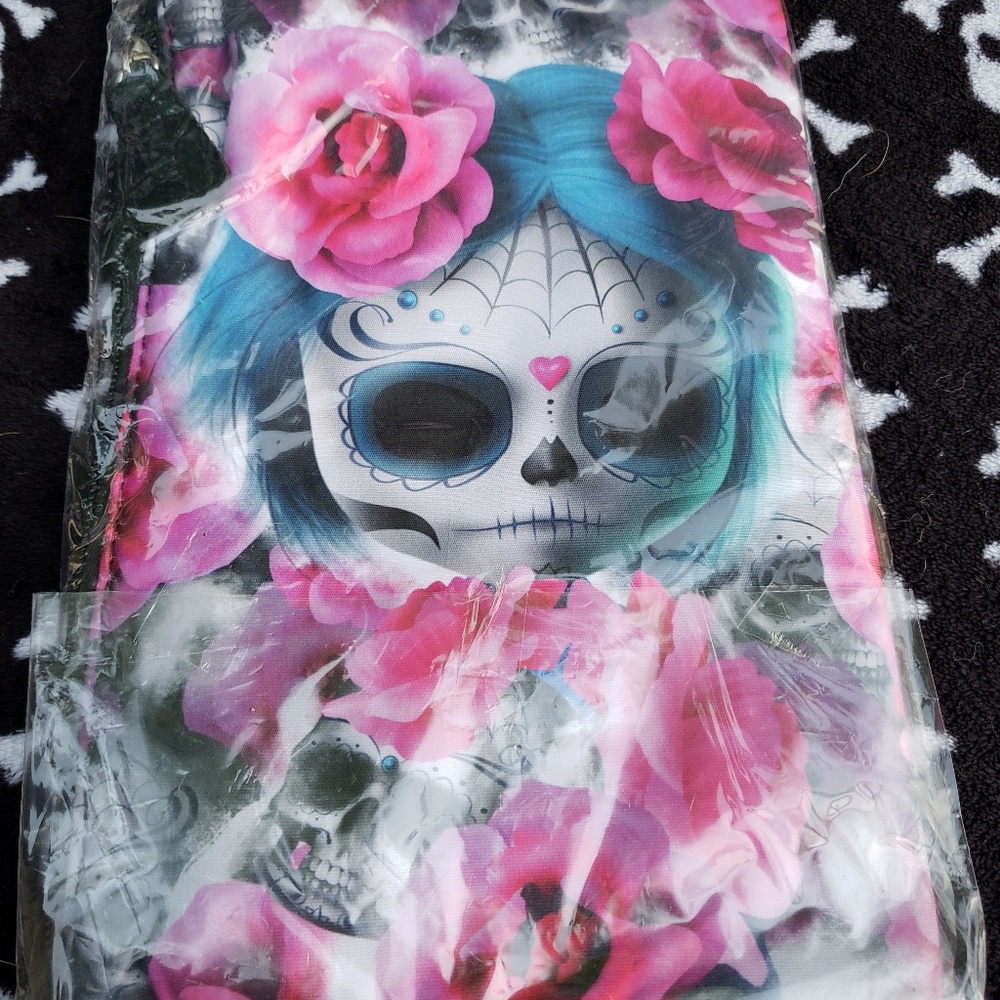 Liquor Brand Dark Dreams sugar skull cosmetic bag - Picture 2 of 4